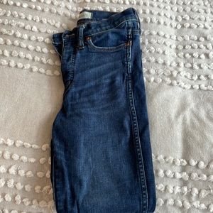 Madewell Dark Rinse 10” High Rose Skinny Size 2 like new